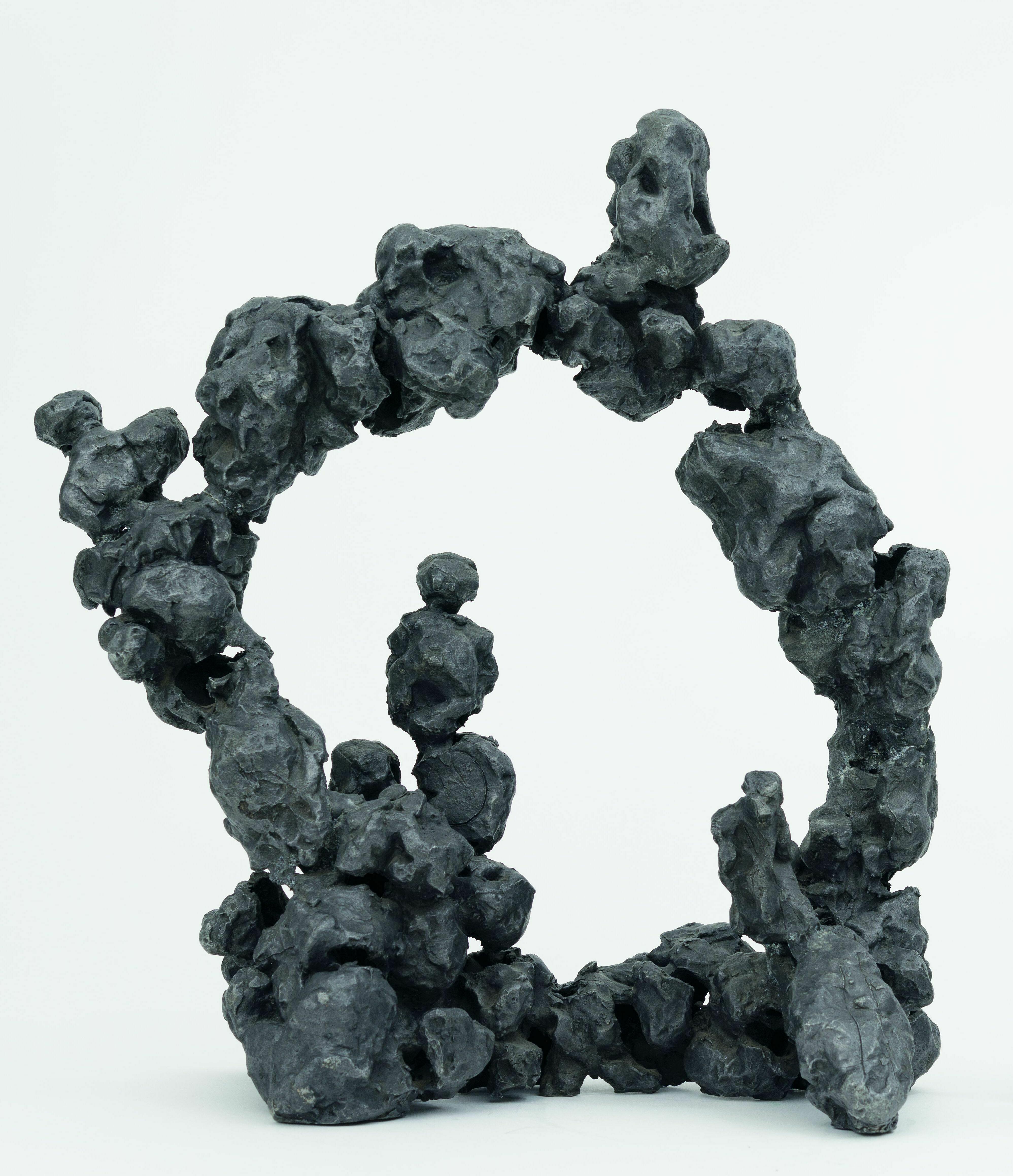 Lucio Fontana, Erwartung, Ausstellung, Kunstausstellung, Wuppertal, Von der Heydt-Museum, Fondazione Lucio Fontana, SIAE, GEMA 2024, VG Bild-Kunst, Scultura spaziale / Räumliche Skulptur, Fondazione Lucio Fontana