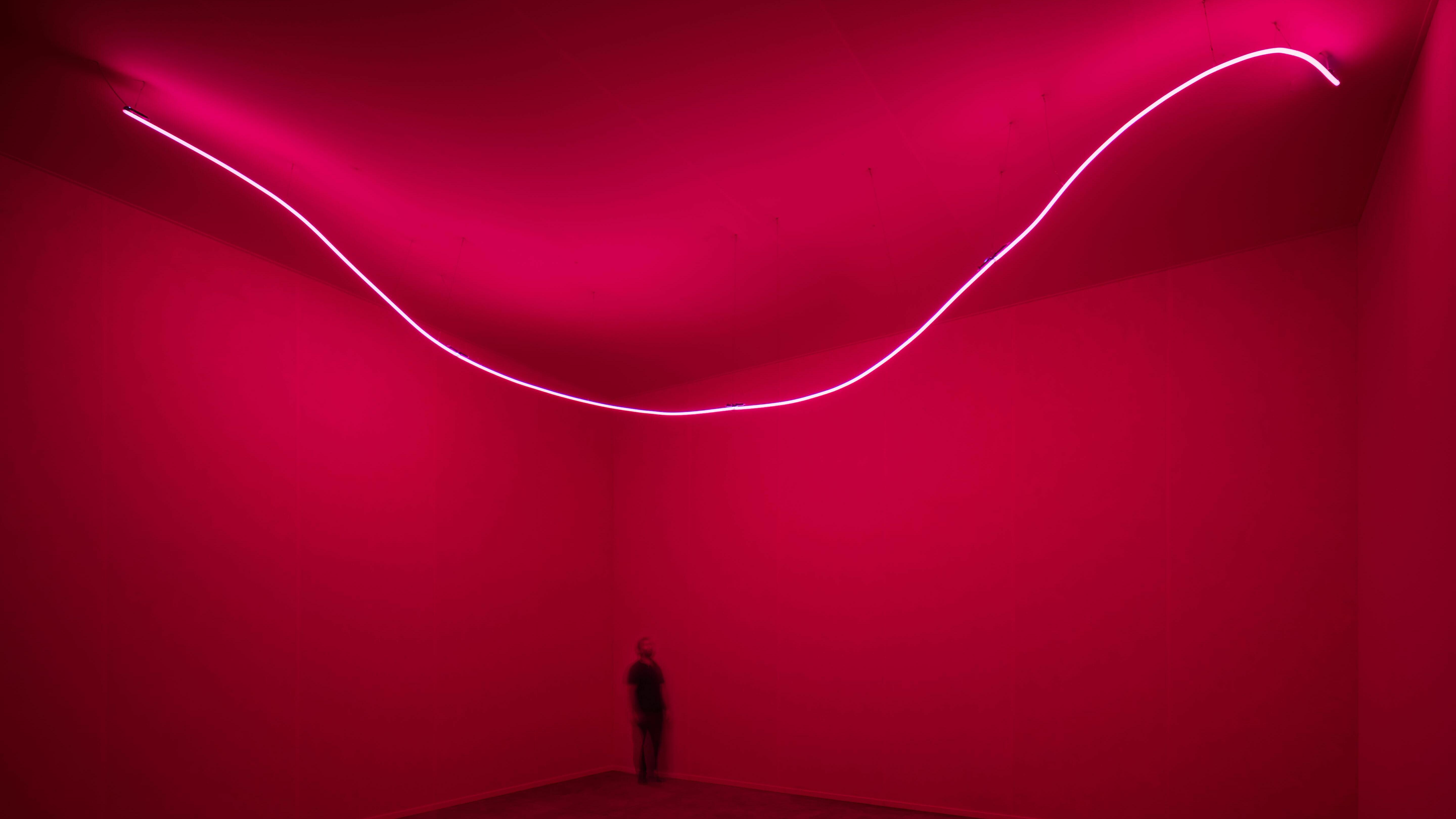 Lucio Fontana, Erwartung, Ausstellung, Kunstausstellung, Wuppertal, Von der Heydt-Museum, Fondazione Lucio Fontana, SIAE, GEMA 2024, VG Bild-Kunst, Ambiente spaziale con neon / Räum-liche Umgebung mit Neon, Installation bei Hauser&Wirth Los Angeles. Fredrik Nilsen